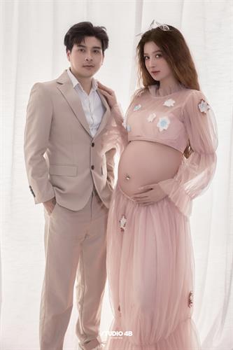 Vợ Chồng Ca Sĩ Hồ Quang Hiếu5